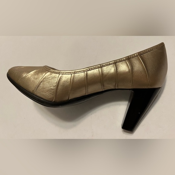 Nurture Women’s Size 7.5m Gold Peep Toe 3inch Heels - Picture 11 of 14